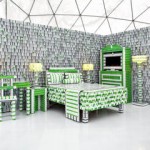 holiday_inn_un_hotel_di_carte_magnetiche_celebra_il_rilancio_del_brand_imagelarge